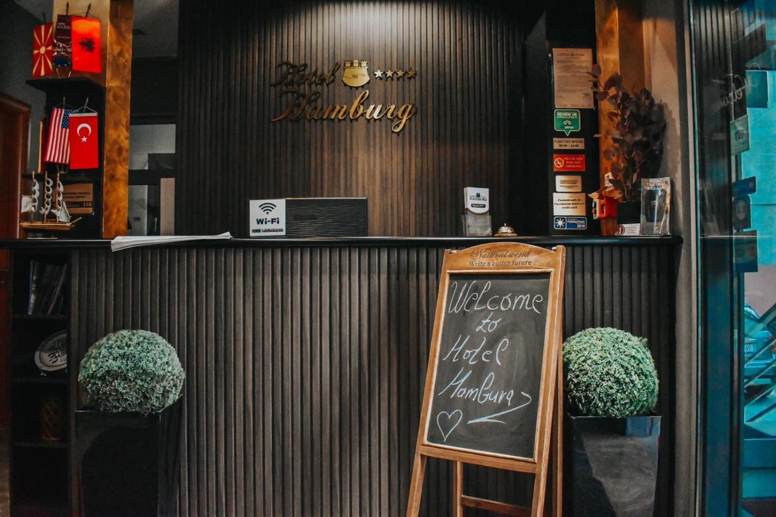 Hotel Hamburg Skopje Luaran gambar